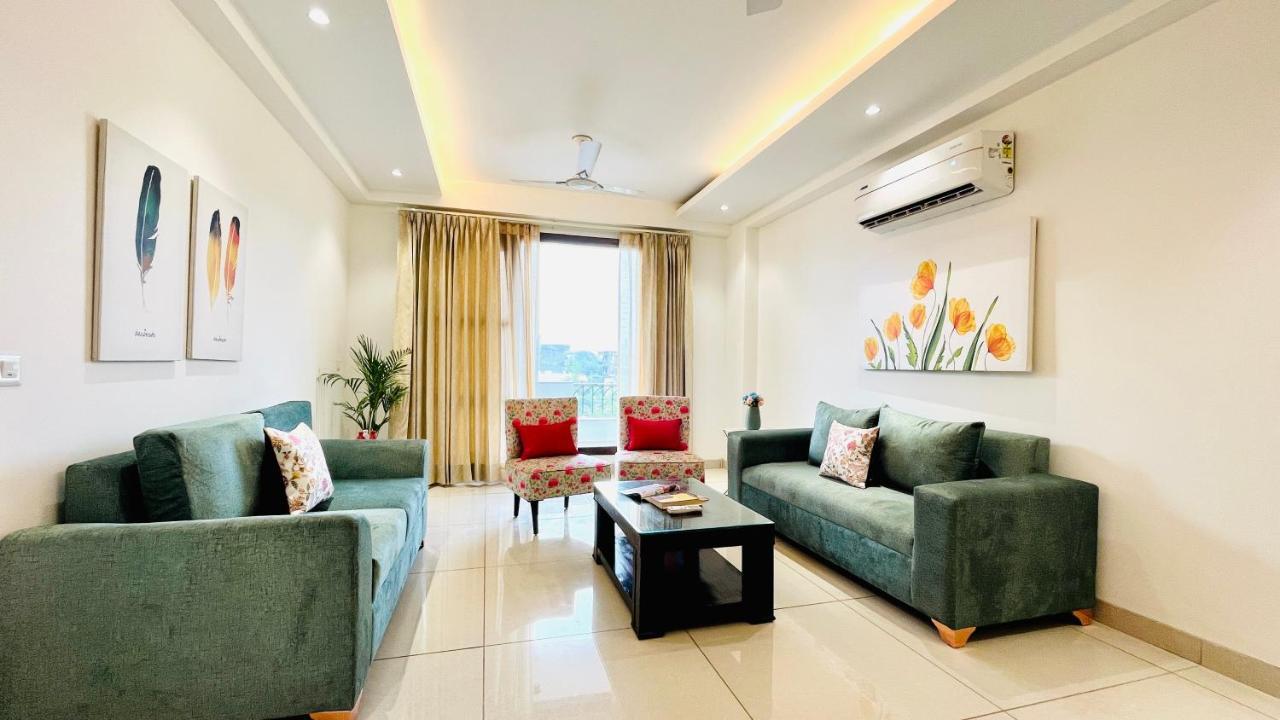 Olive Service Apartments - Golf Course Road คูร์เคาน์ ภายนอก รูปภาพ