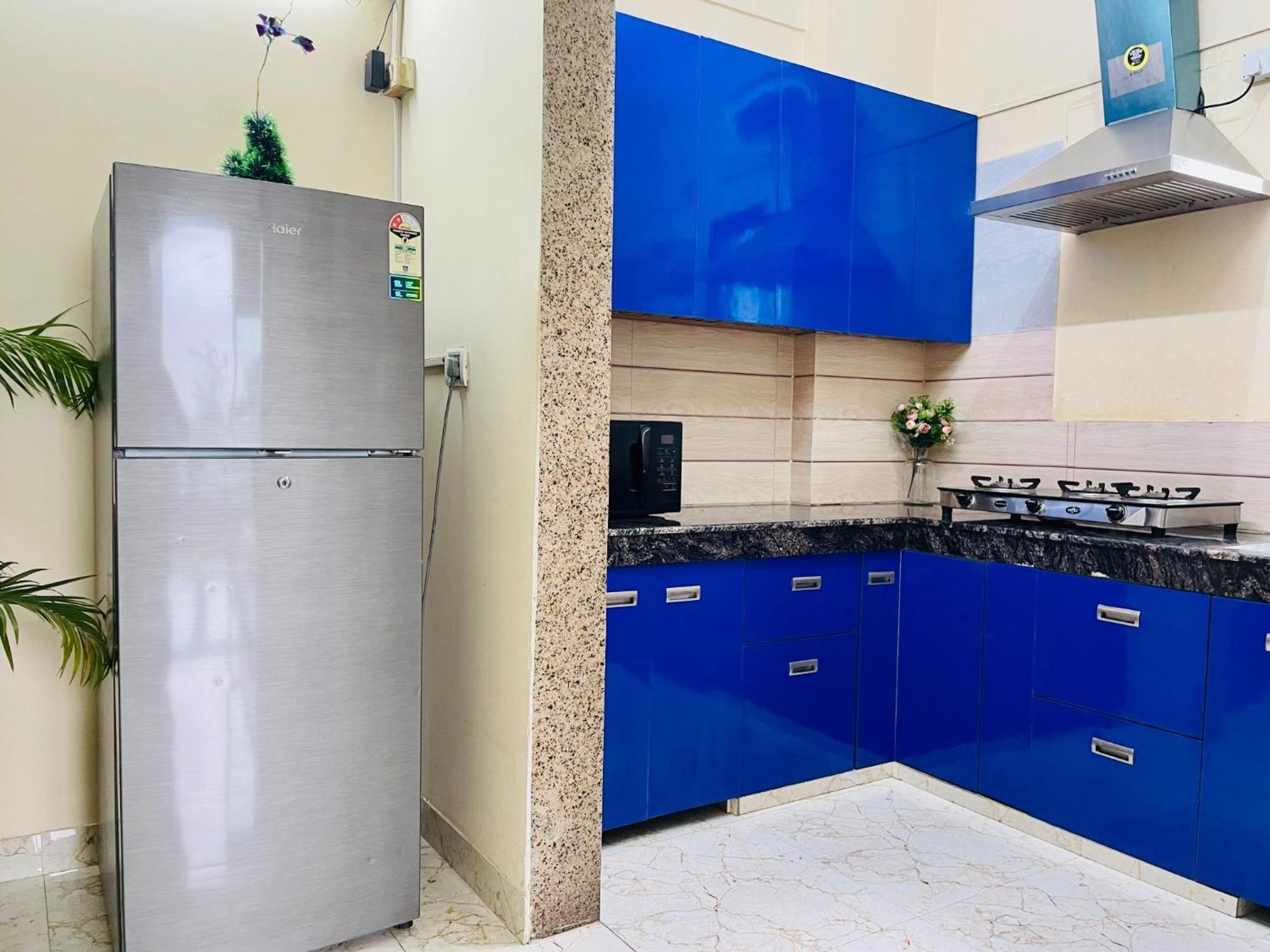 Olive Service Apartments - Golf Course Road คูร์เคาน์ ภายนอก รูปภาพ