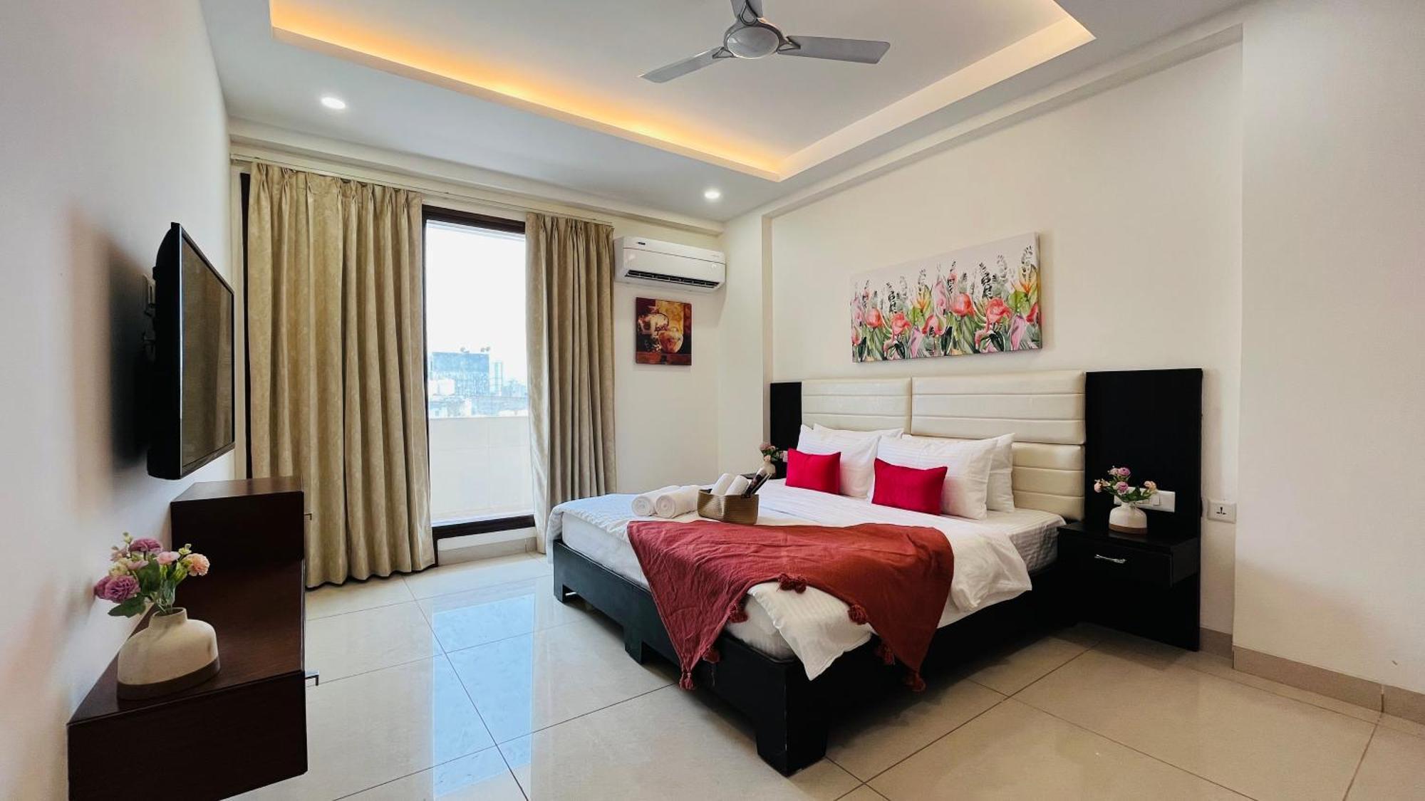 Olive Service Apartments - Golf Course Road คูร์เคาน์ ภายนอก รูปภาพ