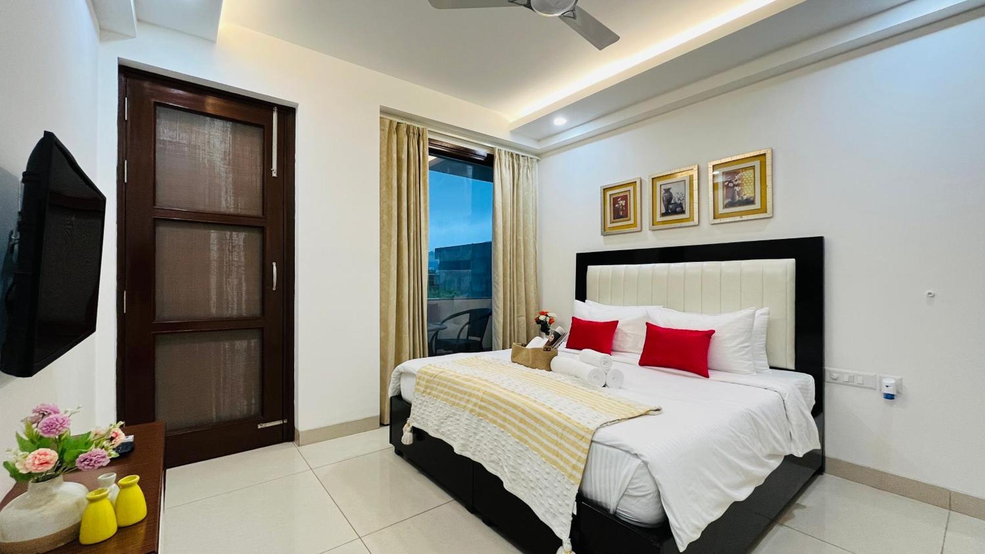 Olive Service Apartments - Golf Course Road คูร์เคาน์ ภายนอก รูปภาพ