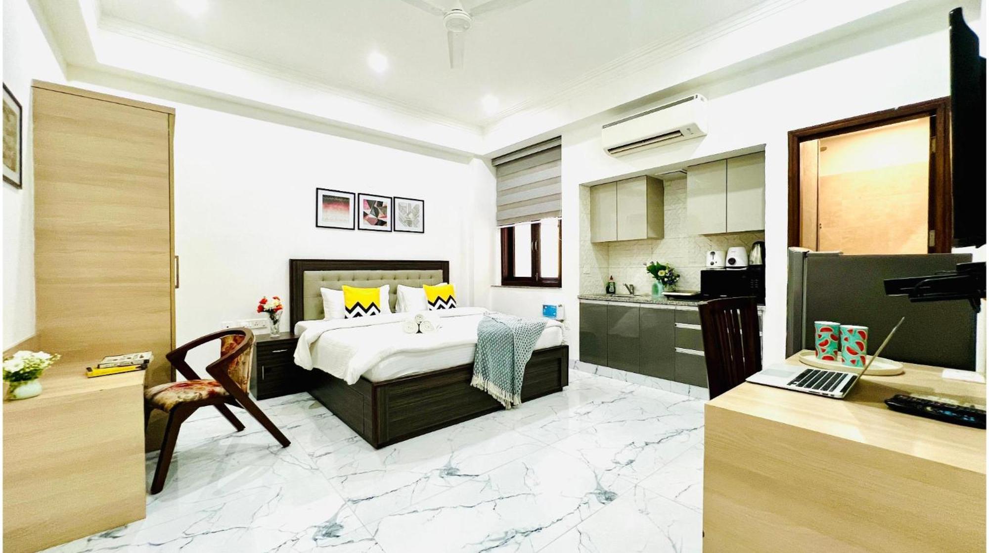 Olive Service Apartments - Golf Course Road คูร์เคาน์ ภายนอก รูปภาพ