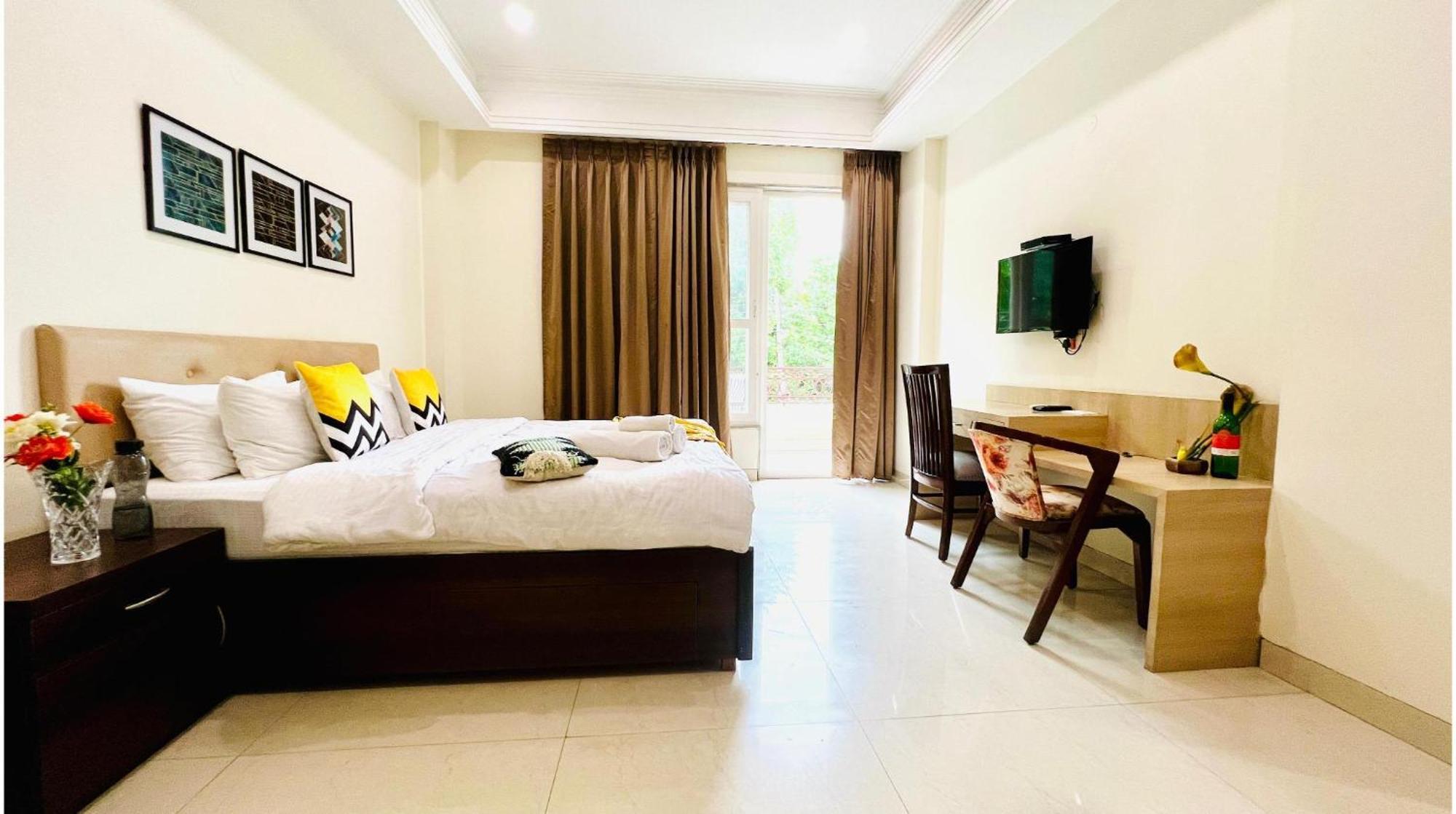 Olive Service Apartments - Golf Course Road คูร์เคาน์ ภายนอก รูปภาพ