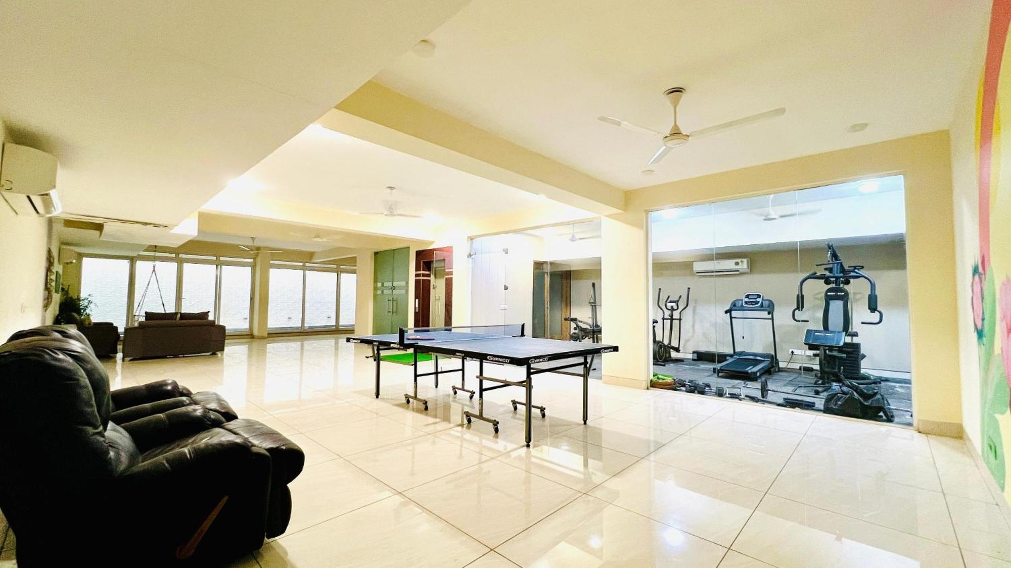 Olive Service Apartments - Golf Course Road คูร์เคาน์ ภายนอก รูปภาพ