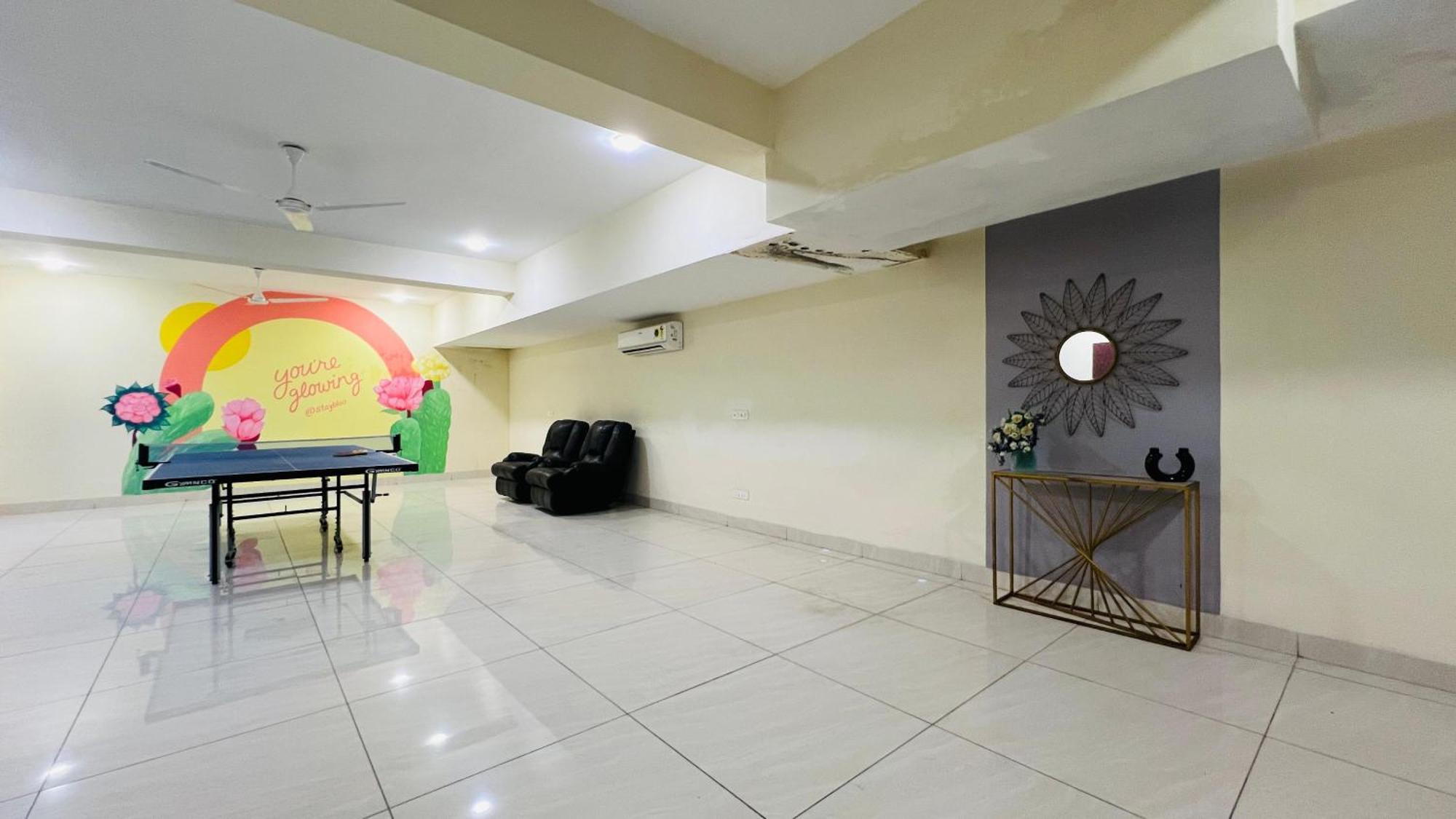 Olive Service Apartments - Golf Course Road คูร์เคาน์ ภายนอก รูปภาพ